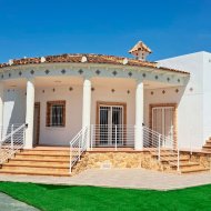 Resale - Villa -
Catral