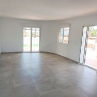 Resale - Villa -
Catral