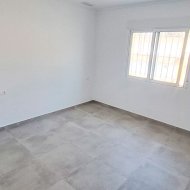 Resale - Villa -
Catral