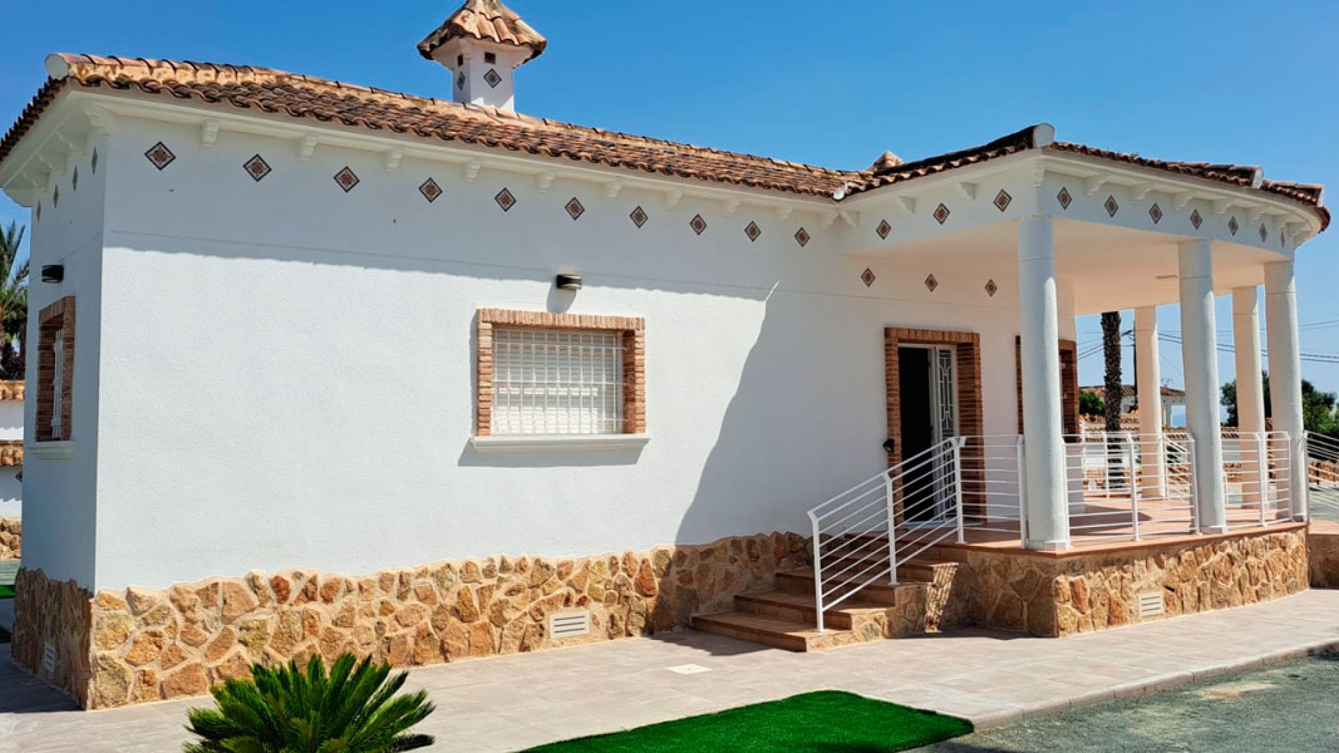 Resale - Villa -
Catral