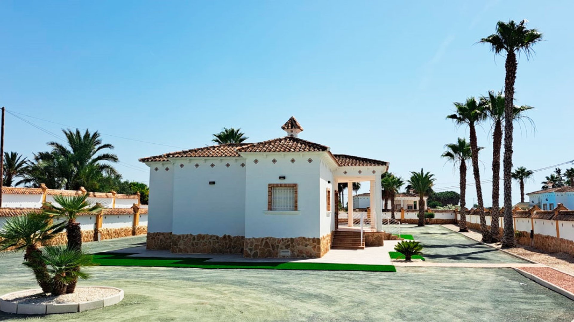 Resale - Villa -
Catral