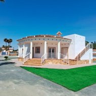 Resale - Villa -
Catral