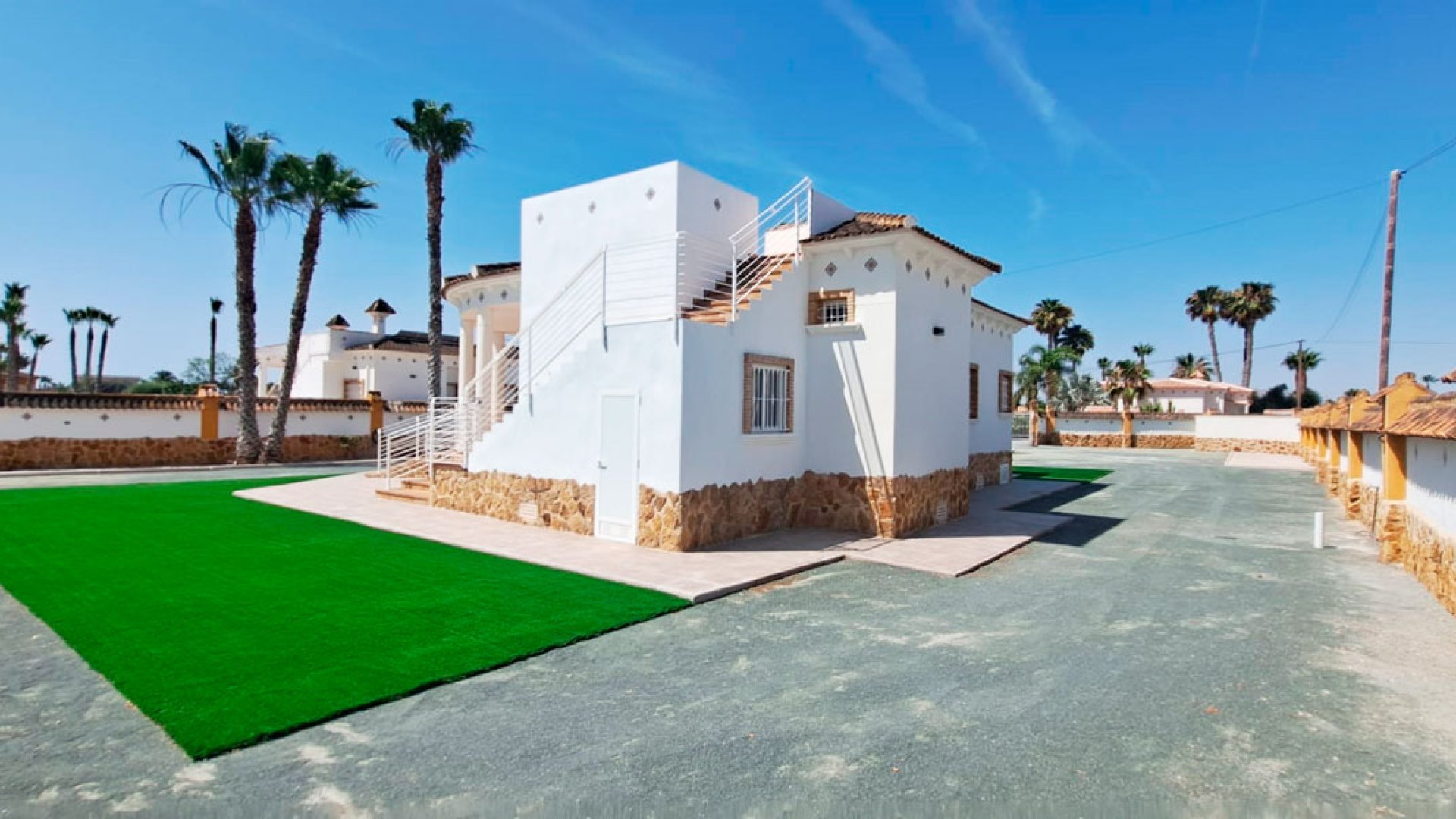 Resale - Villa -
Catral