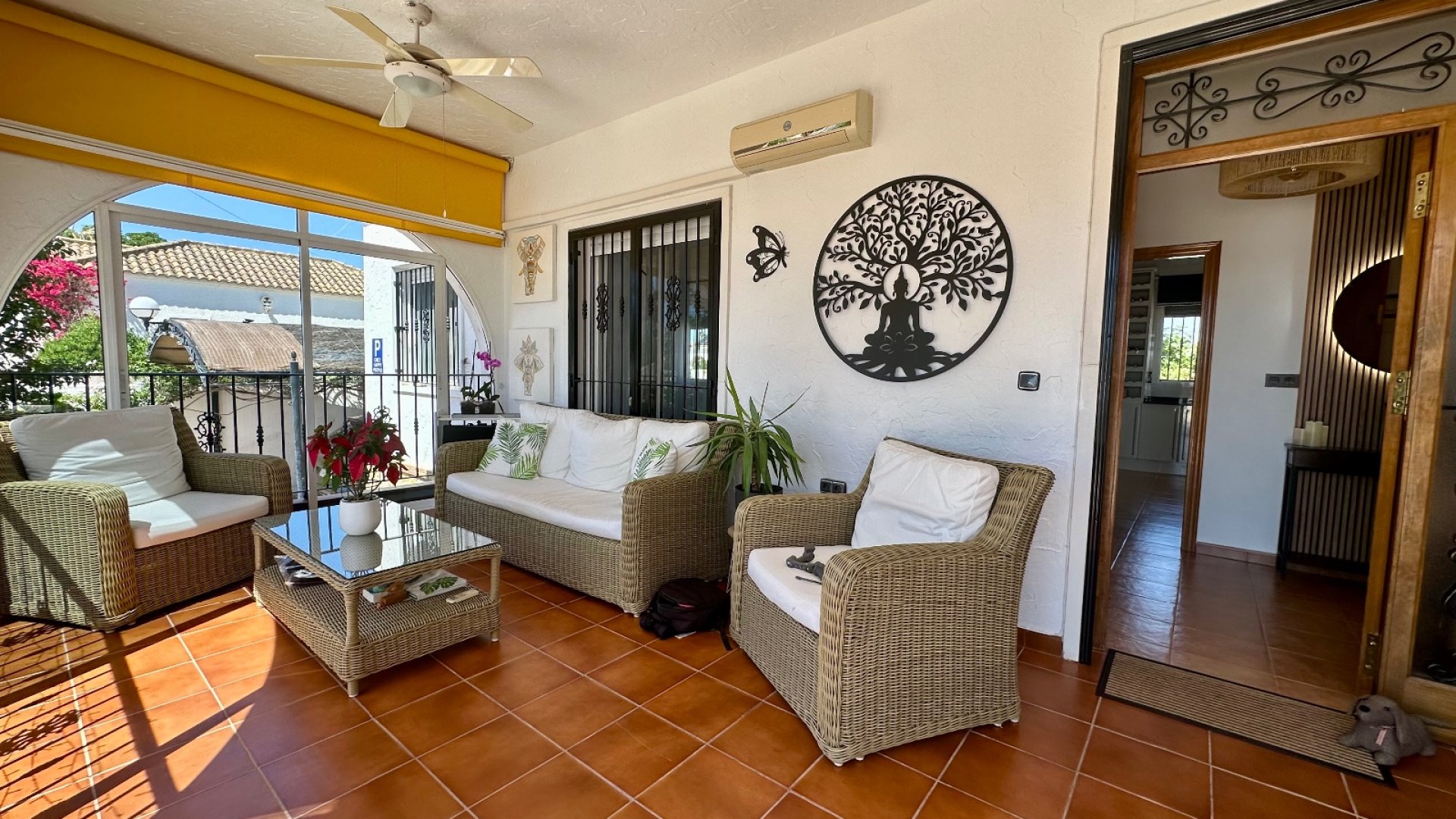 Resale - Villa -
Catral
