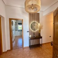 Resale - Villa -
Catral