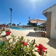 Resale - Villa -
Catral