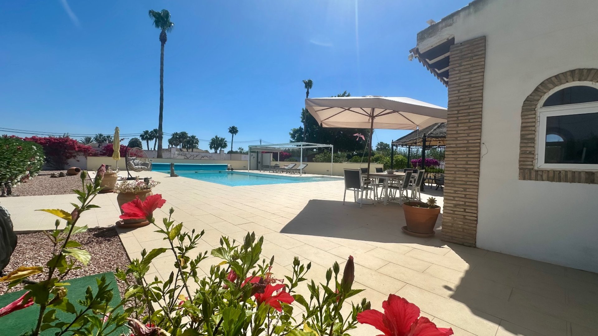 Resale - Villa -
Catral