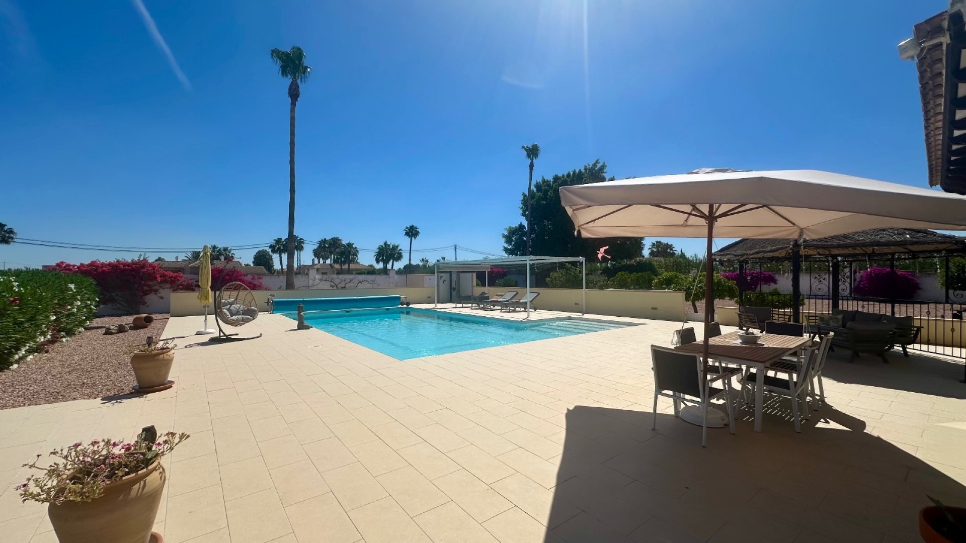Resale - Villa -
Catral
