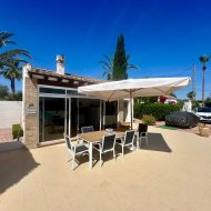 Resale - Villa -
Catral