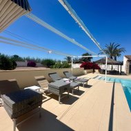 Resale - Villa -
Catral