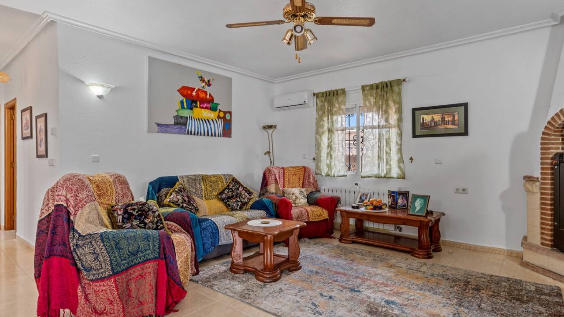 Resale - Villa -
Catral