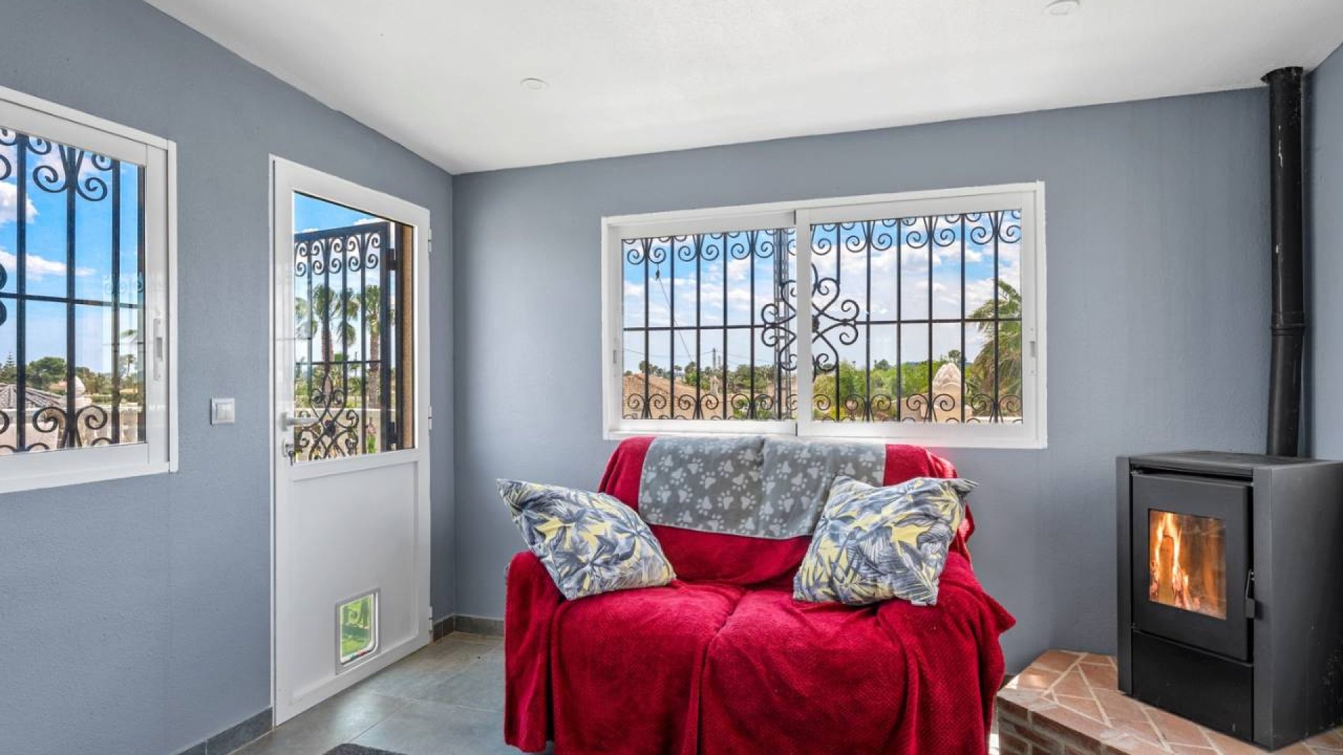 Resale - Villa -
Catral