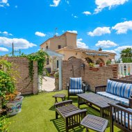 Resale - Villa -
Catral