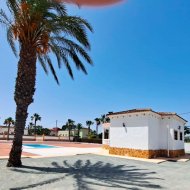Resale - Villa -
Catral
