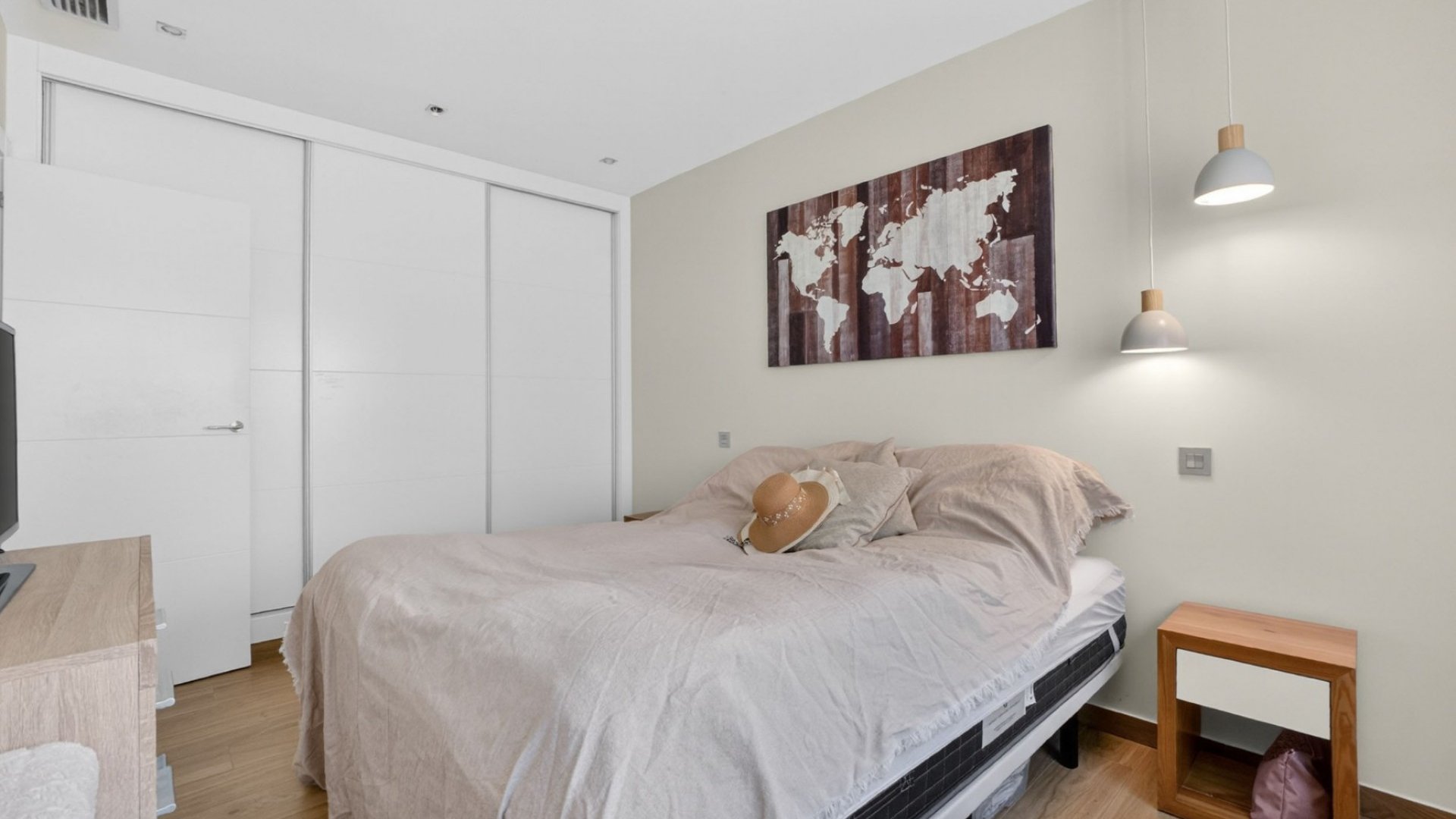 Resale - Villa -
Ciudad Quesada - Alicante