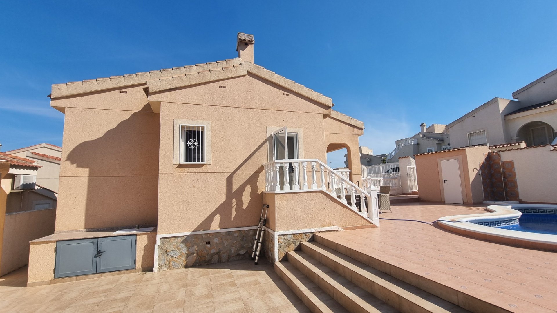 Resale - Villa -
Ciudad Quesada - Benimar