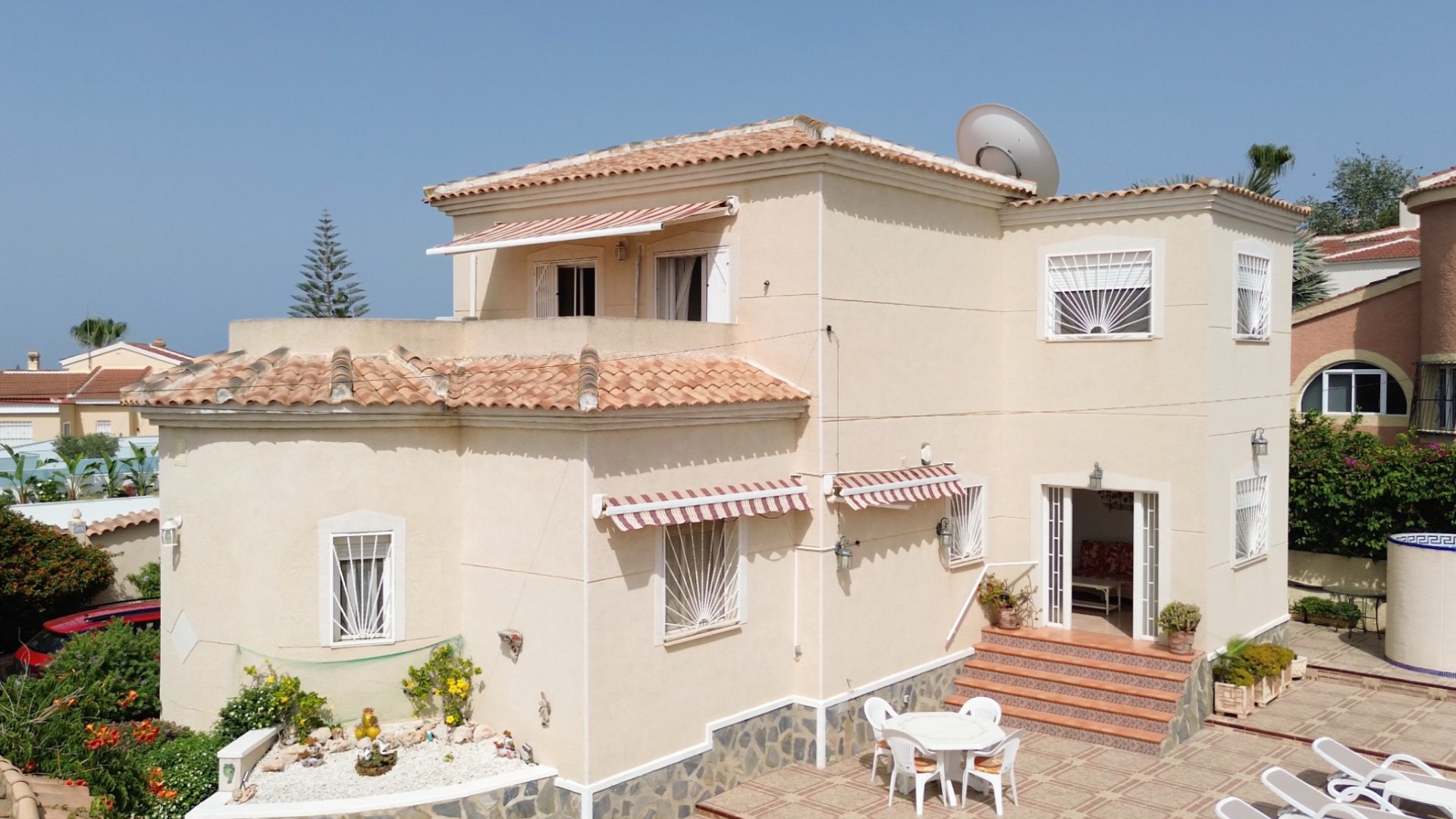 Resale - Villa -
Ciudad Quesada - Campo De Golf La Marquesa