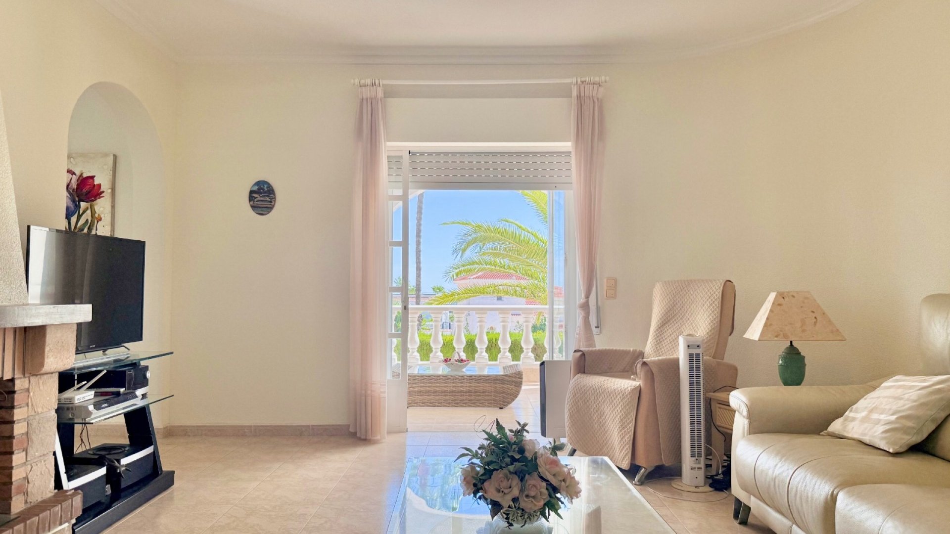 Resale - Villa -
Ciudad Quesada - Centro de la Ciudad Quesada