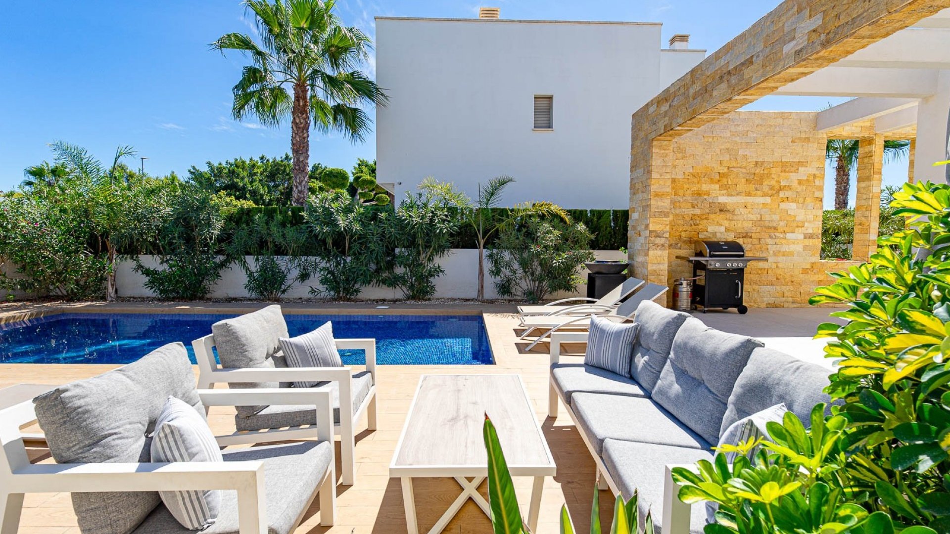 Resale - Villa -
Ciudad Quesada - Doña Pepa