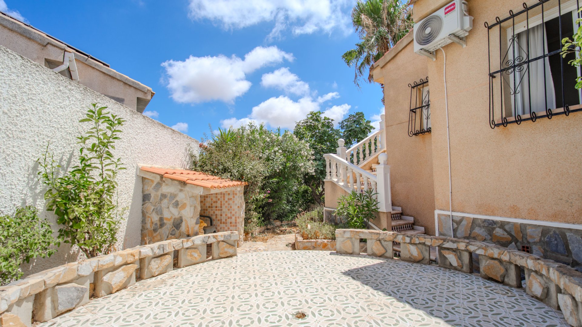 Resale - Villa -
Ciudad Quesada - La Marquesa Golf