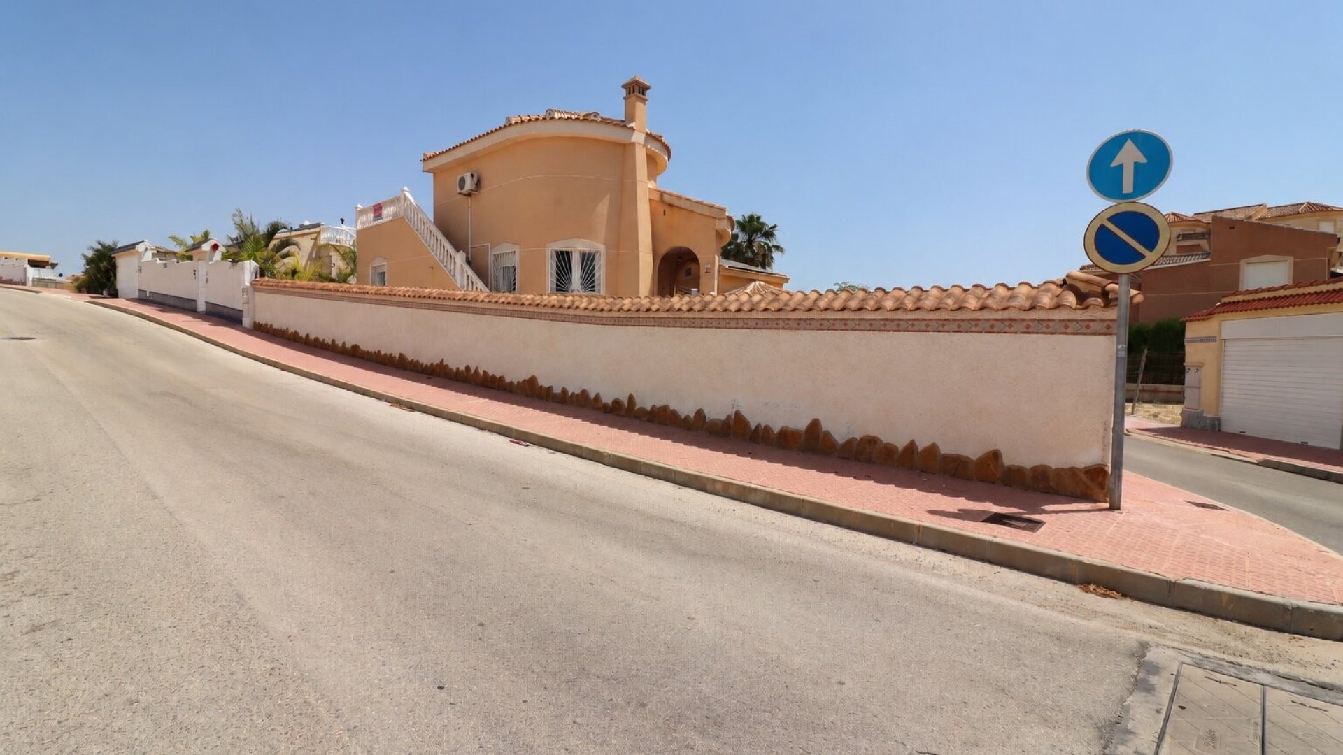 Resale - Villa -
Ciudad Quesada - La Marquesa Golf