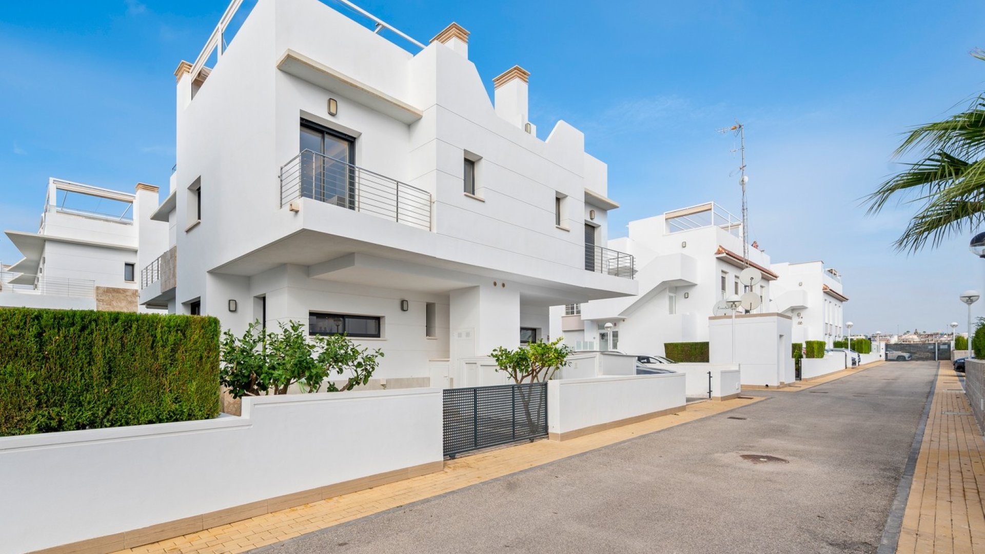 Resale - Villa -
Ciudad Quesada - Lo Marabú