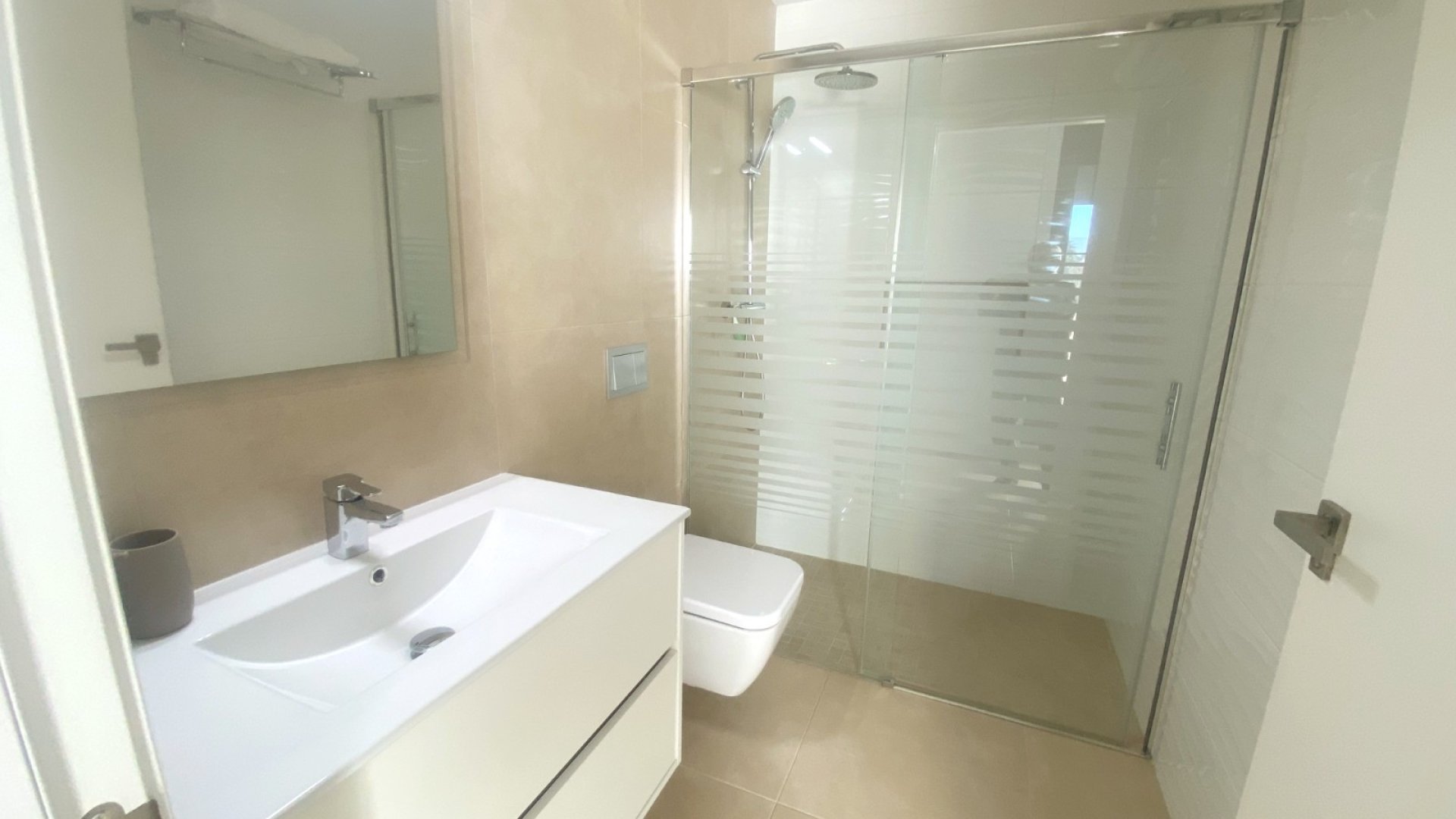 Resale - Villa -
Ciudad Quesada - Pueblo Bravo