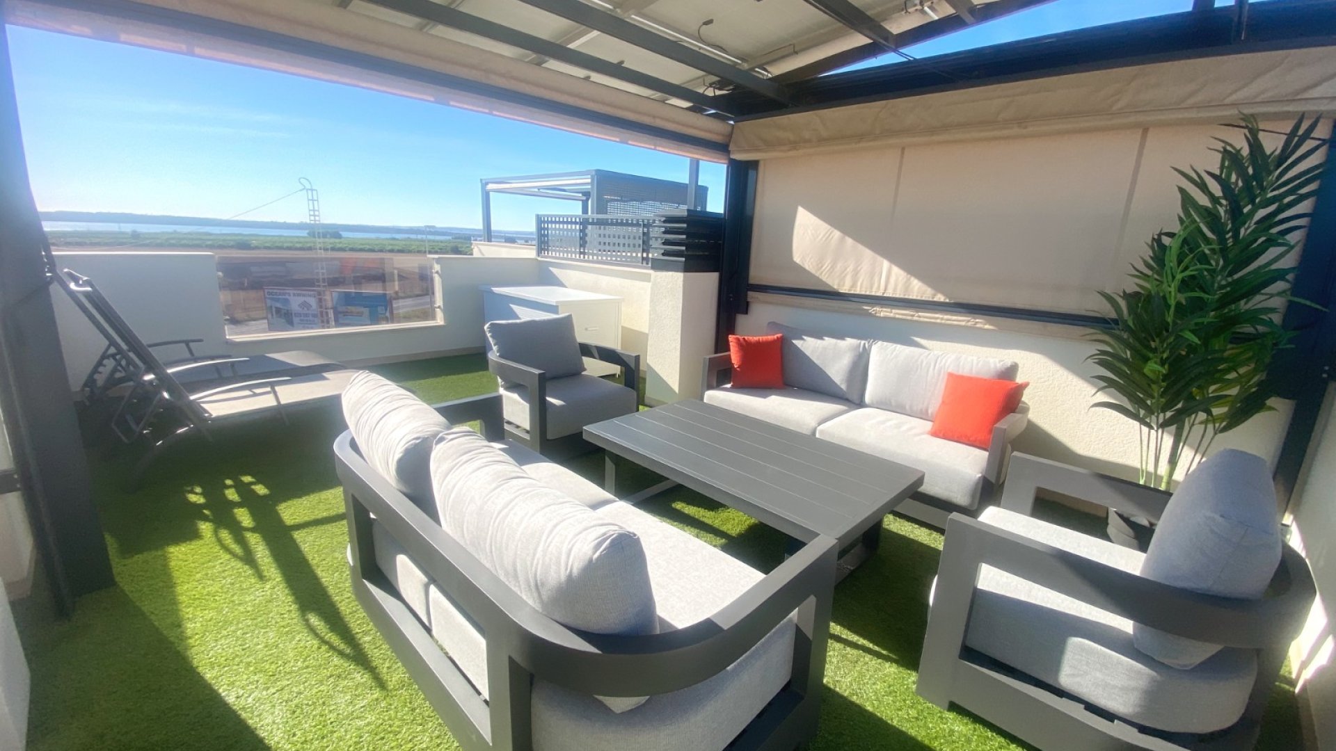 Resale - Villa -
Ciudad Quesada - Pueblo Bravo