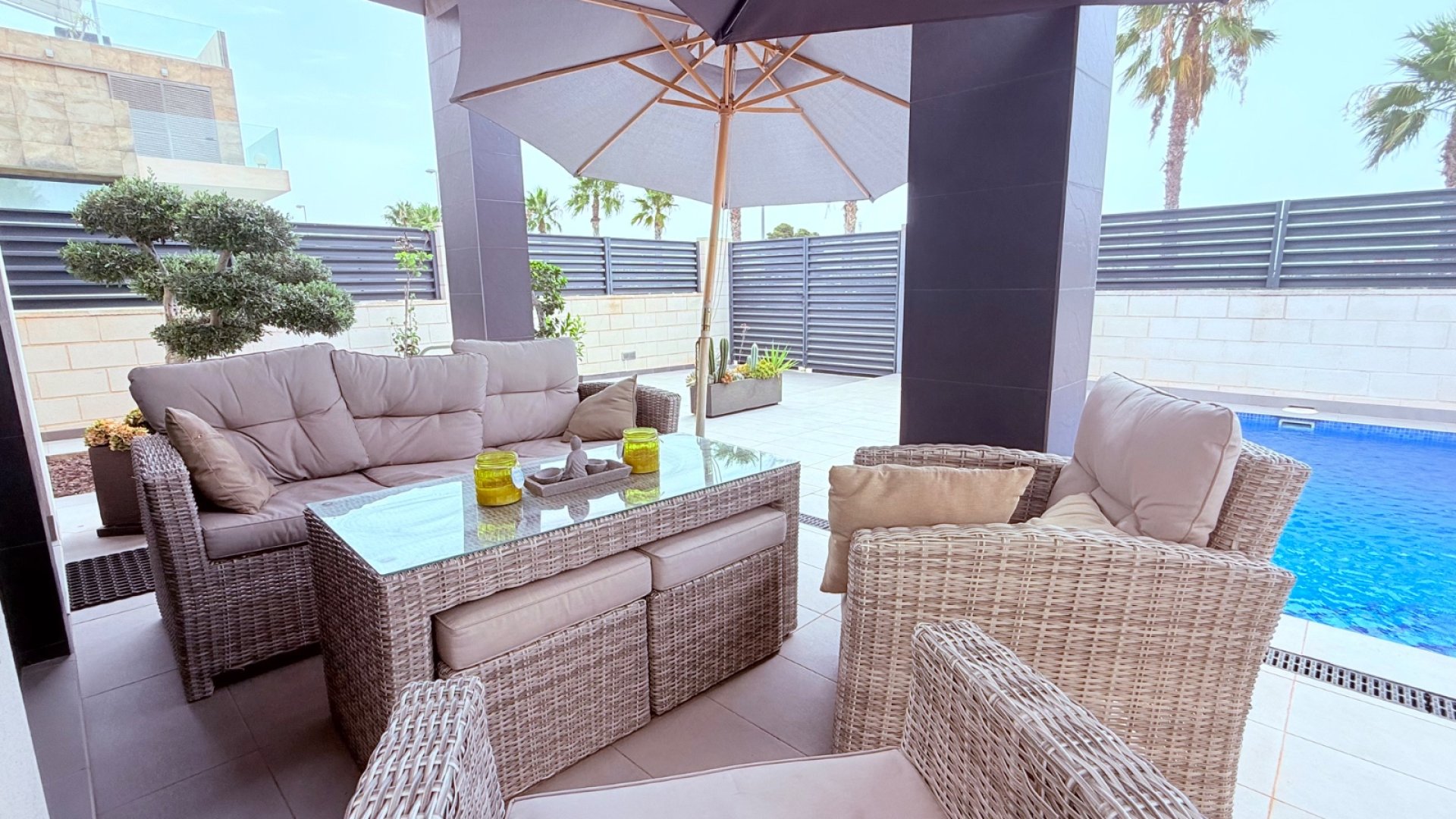 Resale - Villa -
Ciudad Quesada - Pueblo Bravo