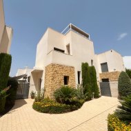 Resale - Villa -
Ciudad Quesada - Pueblo Bravo