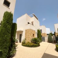 Resale - Villa -
Ciudad Quesada - Pueblo Bravo
