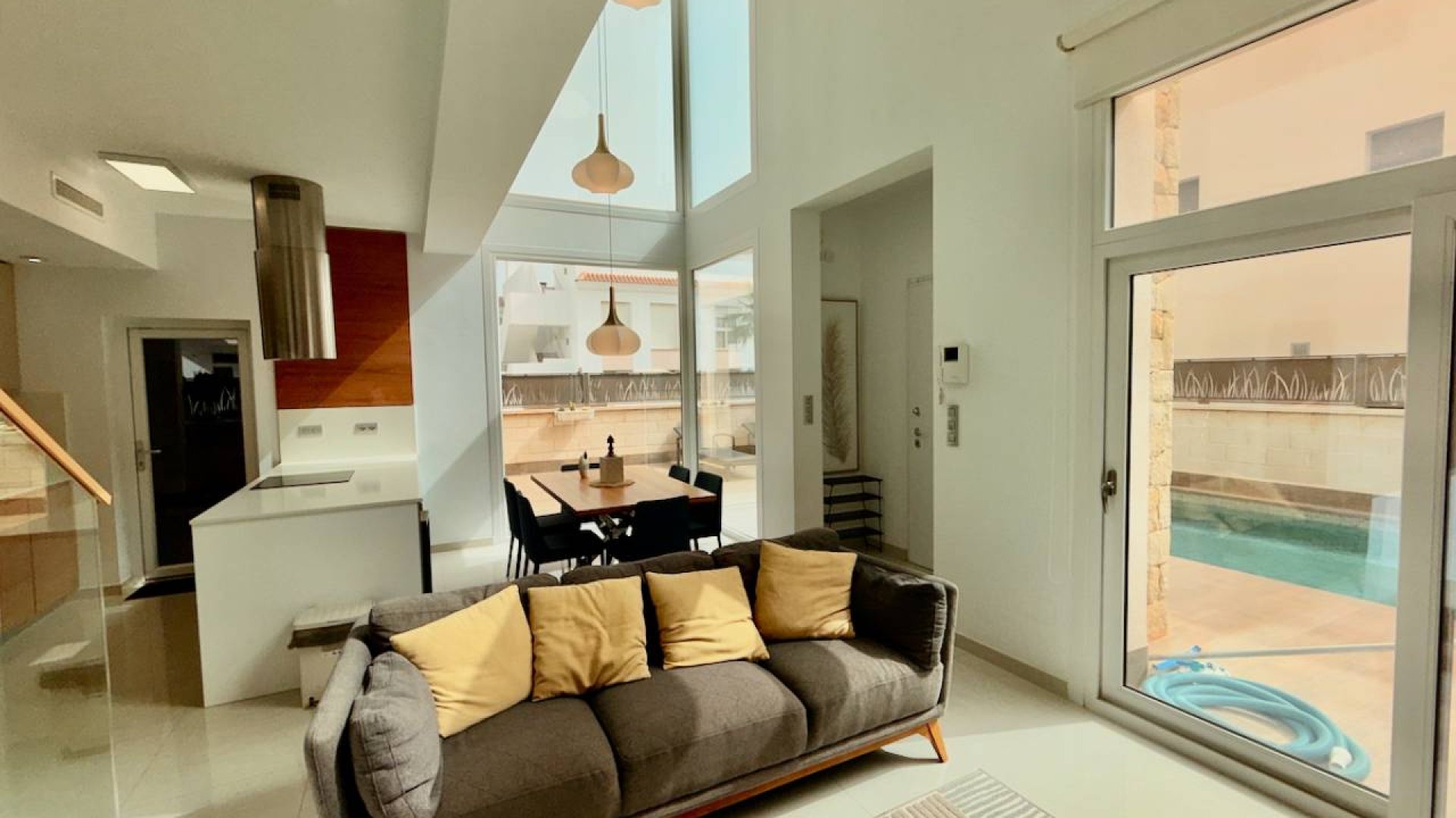 Resale - Villa -
Ciudad Quesada - Pueblo Bravo