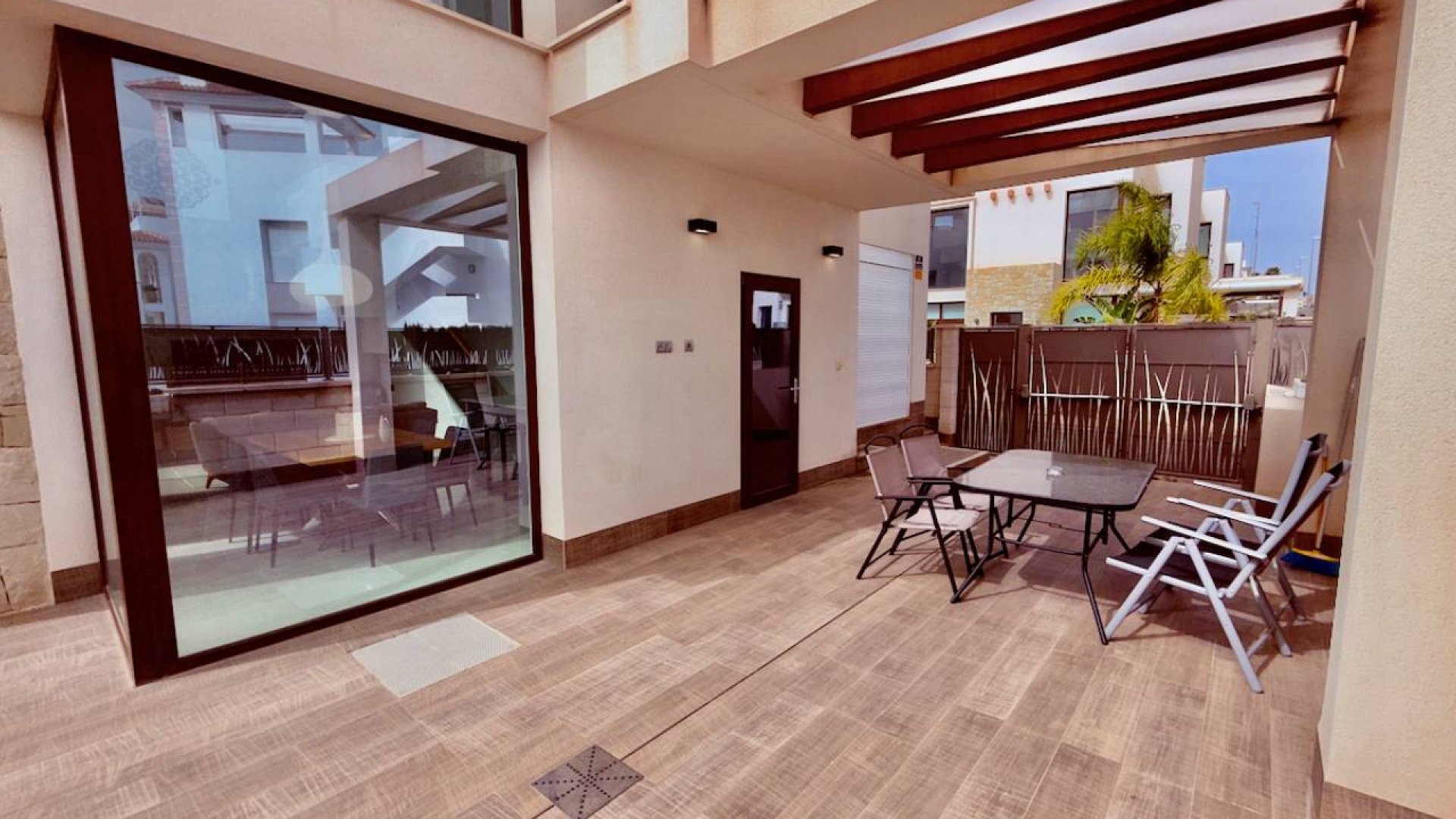 Resale - Villa -
Ciudad Quesada - Pueblo Bravo