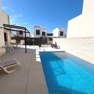 Resale - Villa -
Ciudad Quesada - Pueblo Bravo
