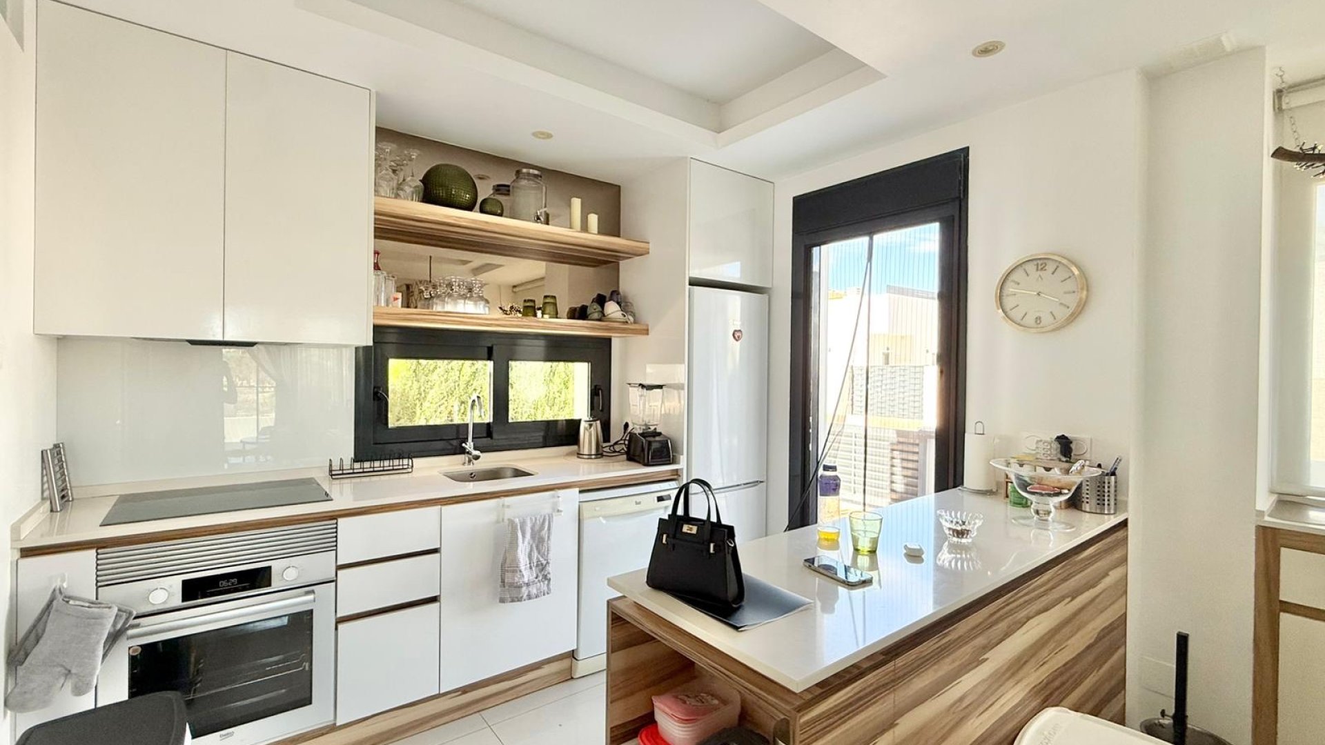 Resale - Villa -
Ciudad Quesada - Pueblo Bravo