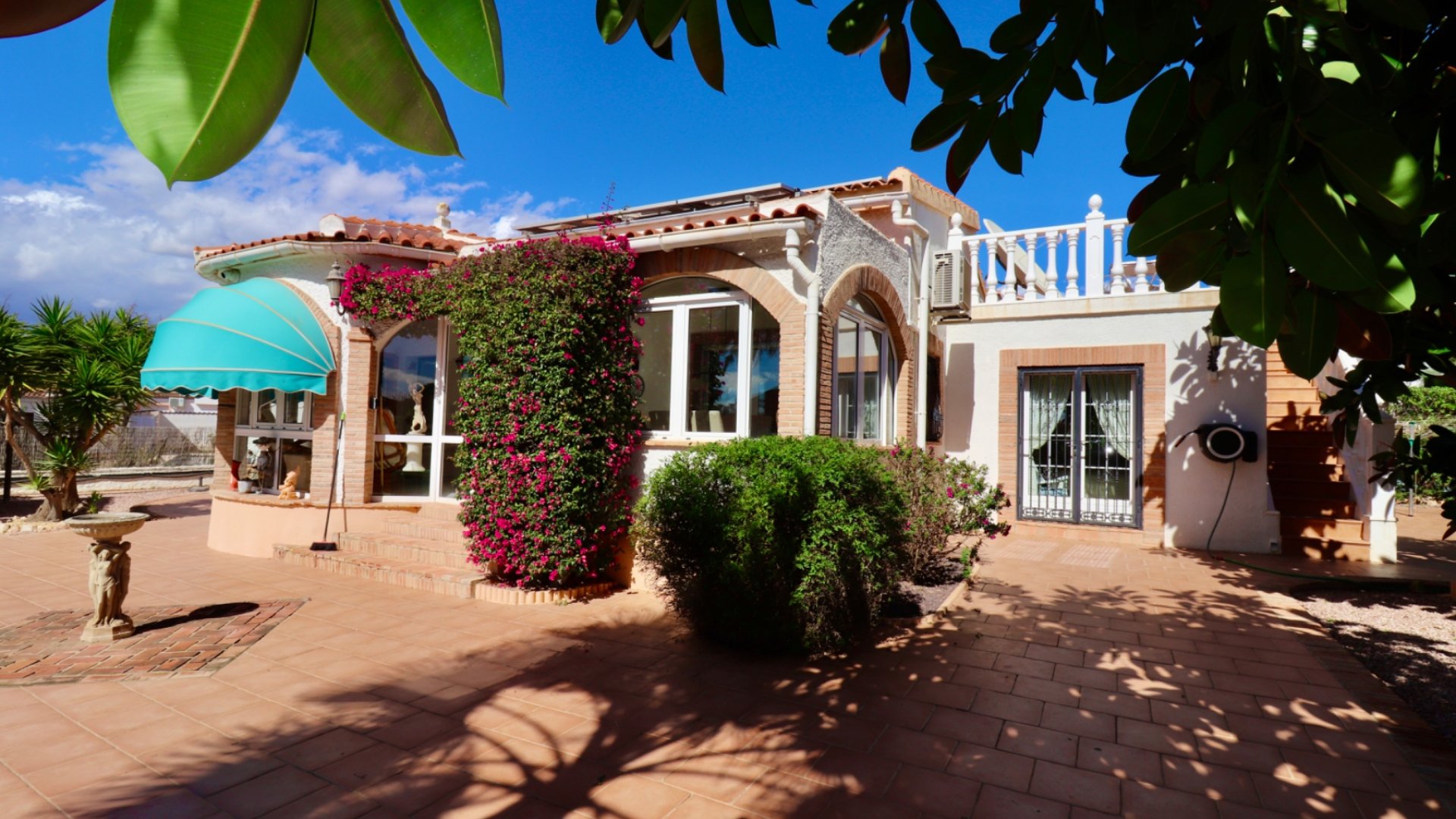 Resale - Villa -
Ciudad Quesada - Quesada Center