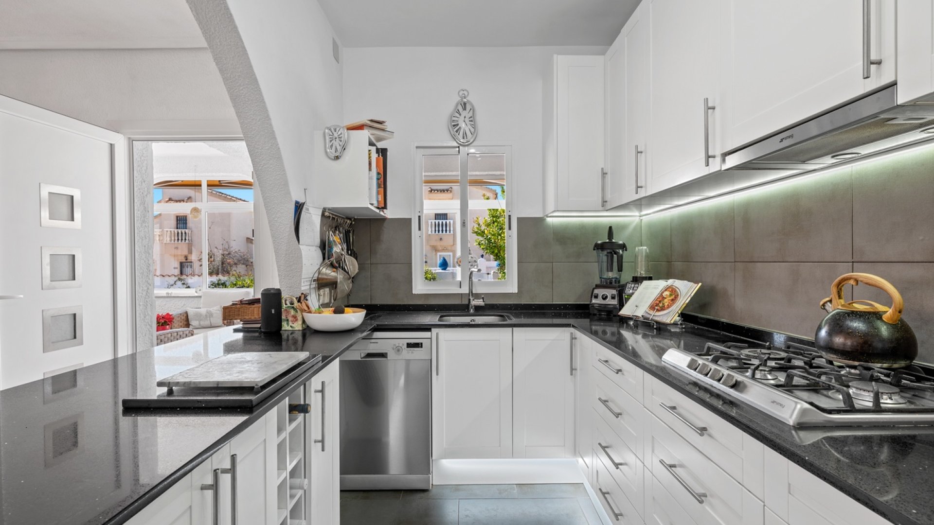 Resale - Villa -
Ciudad Quesada - Rojales