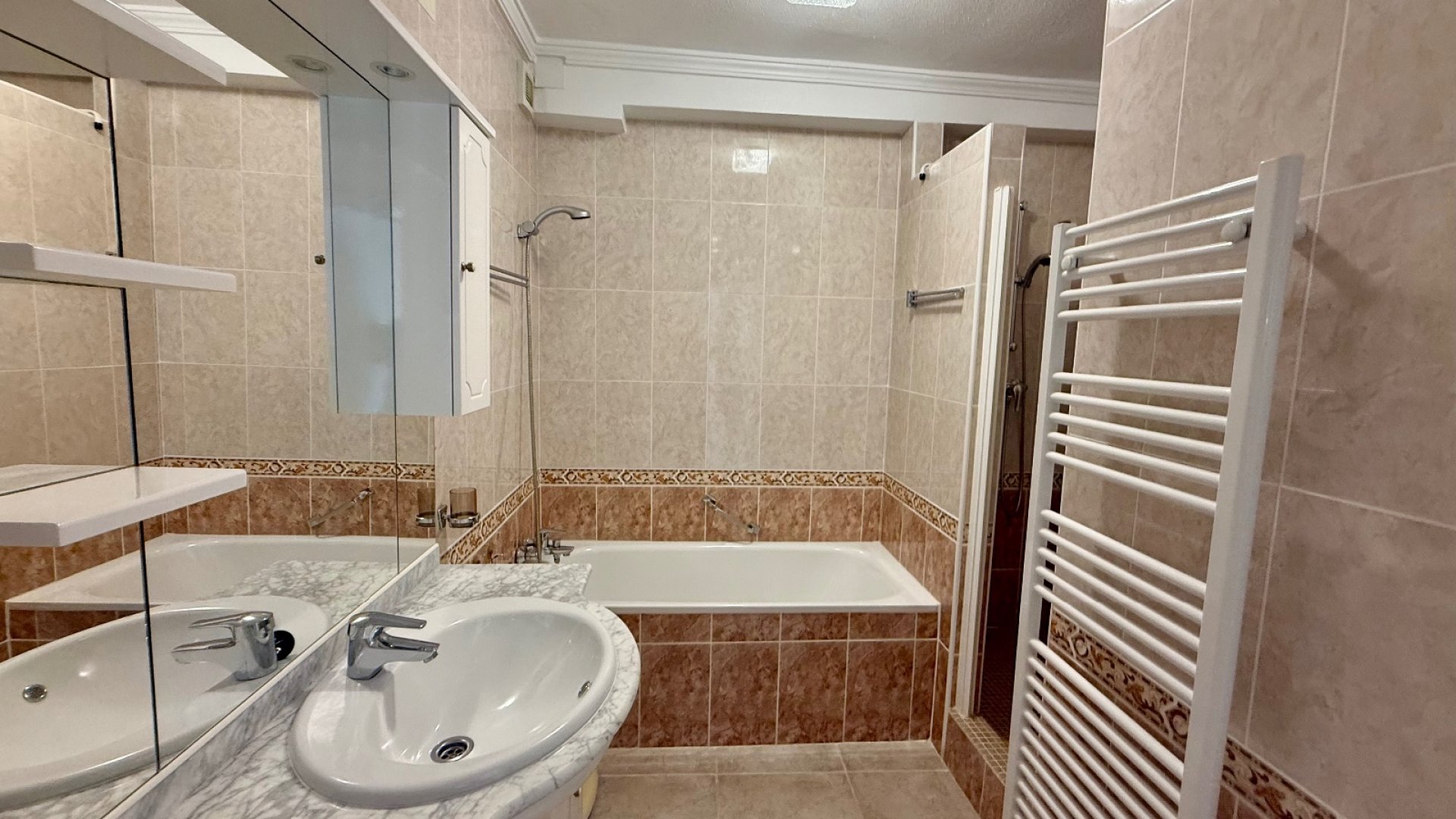 Resale - Villa -
Ciudad Quesada - Rojales