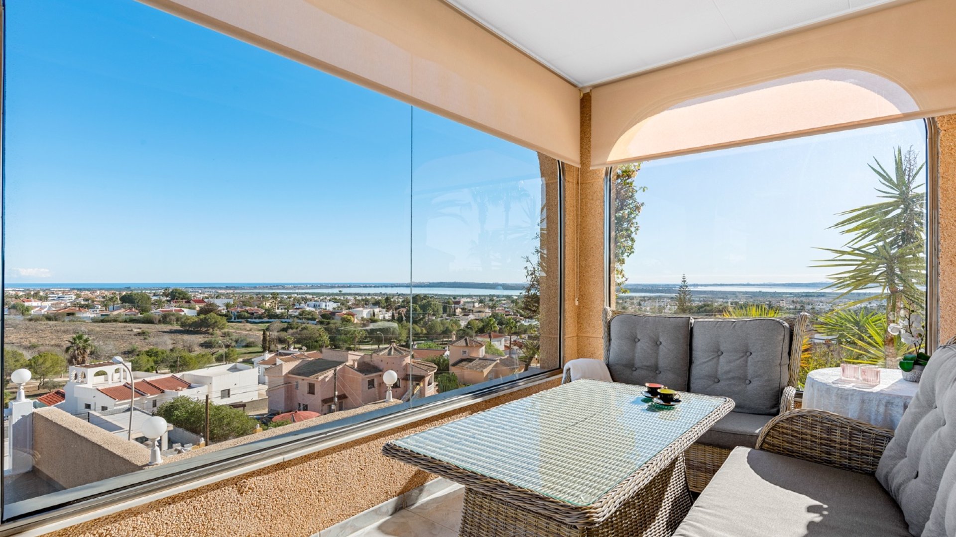 Resale - Villa -
Ciudad Quesada - Town Center