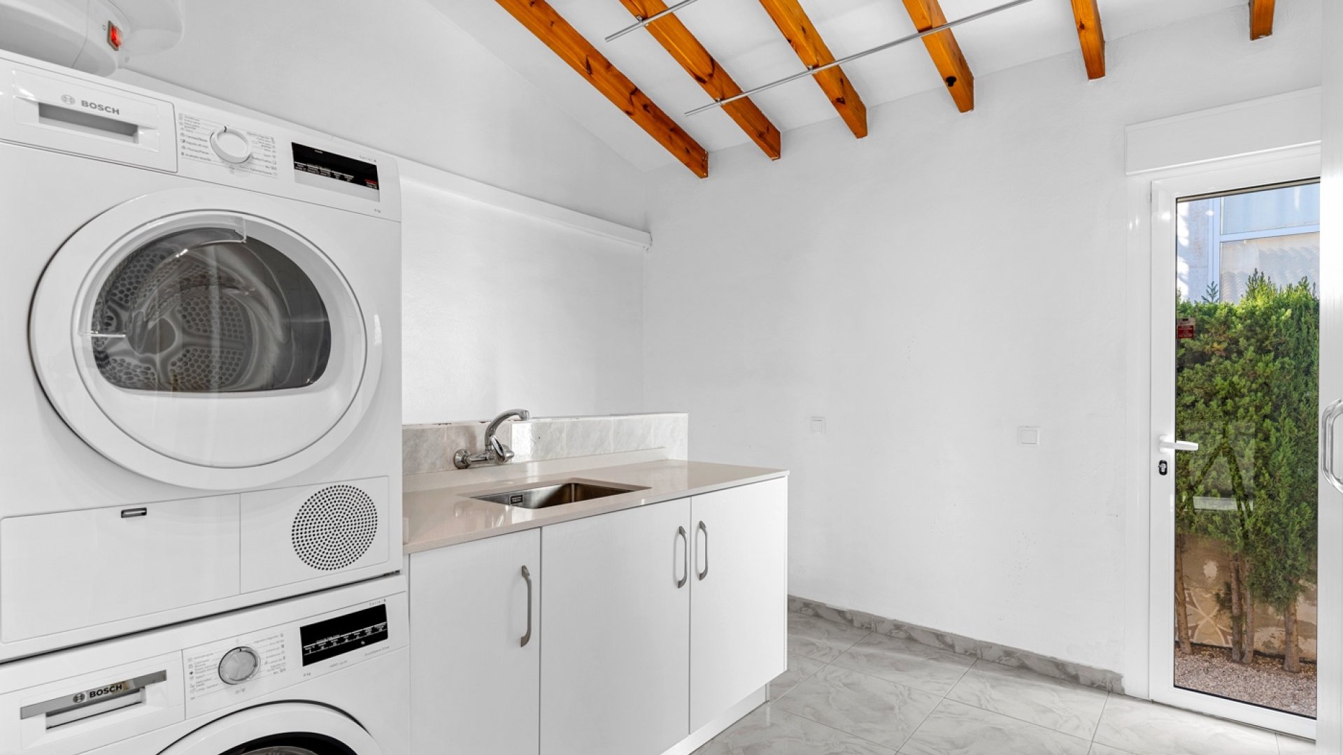 Resale - Villa -
Ciudad Quesada - Town Center