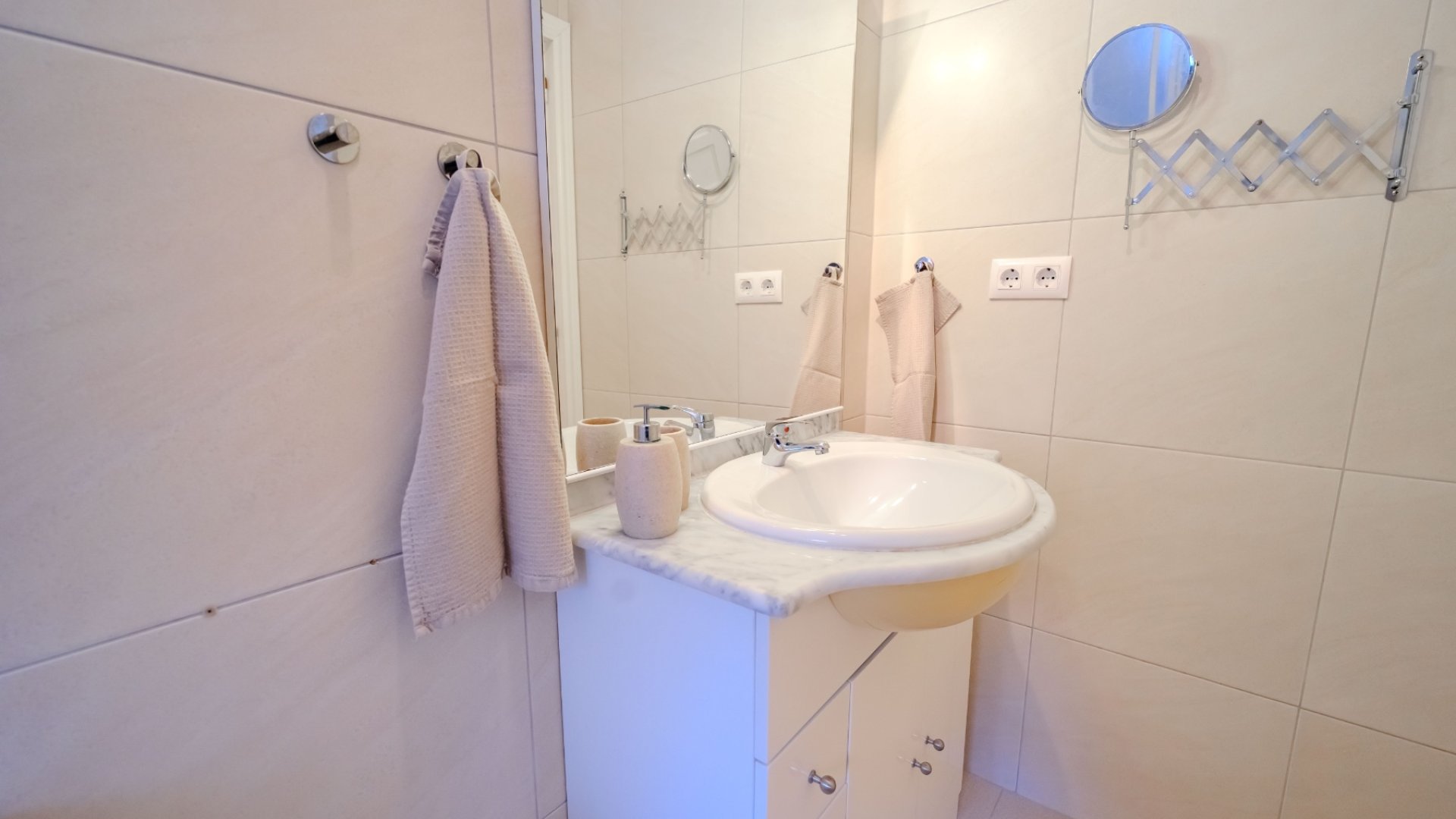 Resale - Villa -
Ciudad Quesada - town