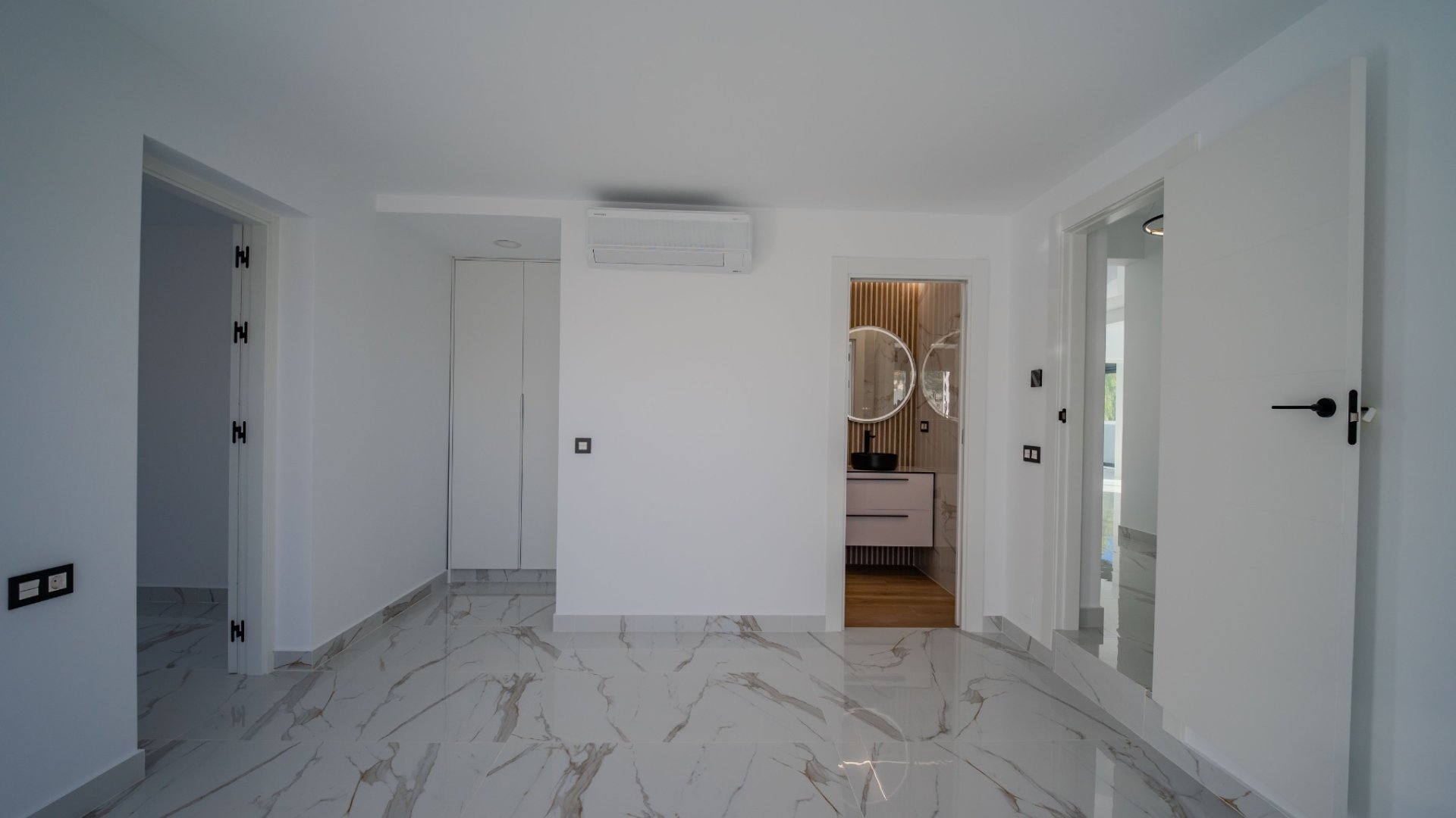 Resale - Villa -
Ciudad Quesada - town