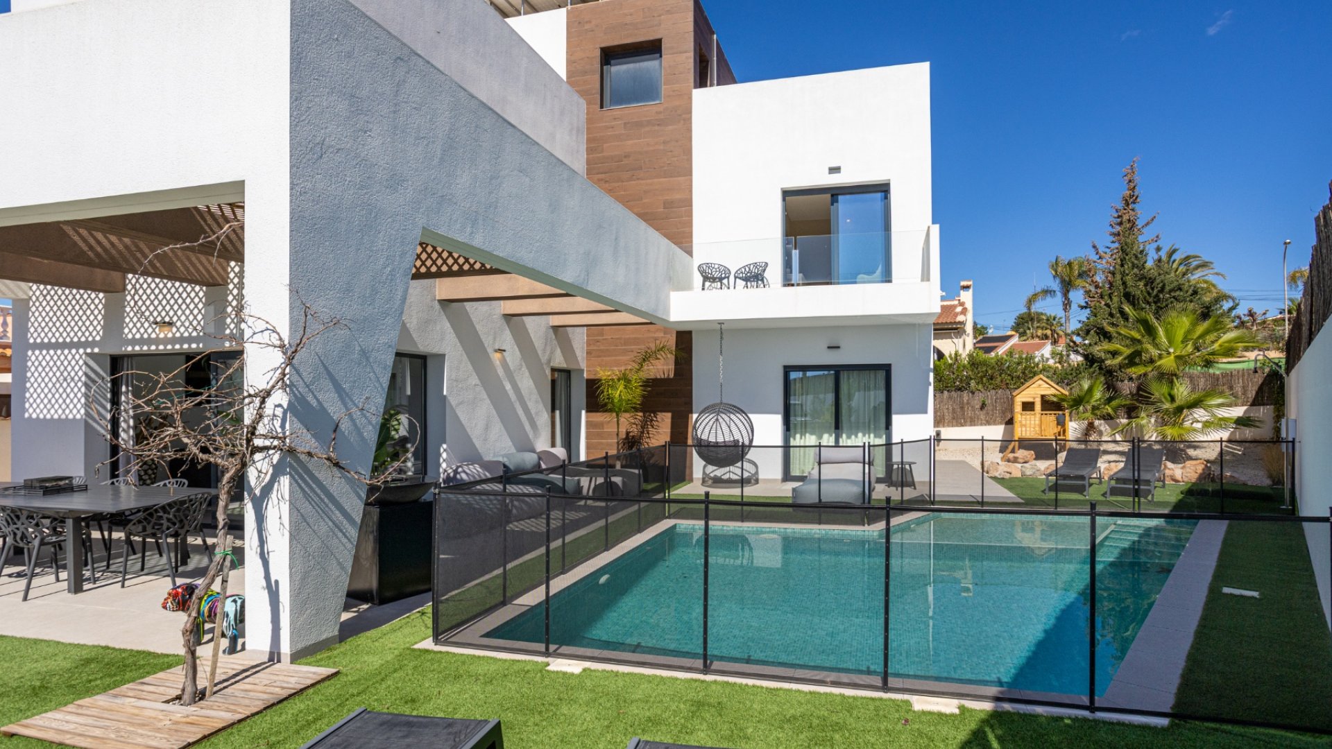 Resale - Villa -
Ciudad Quesada - town