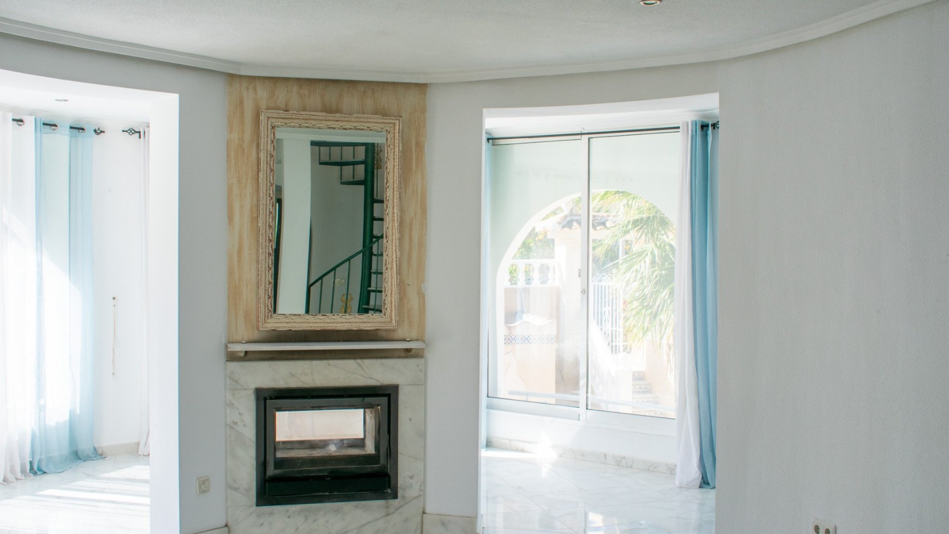 Resale - Villa -
Ciudad Quesada - Urbanizaciones