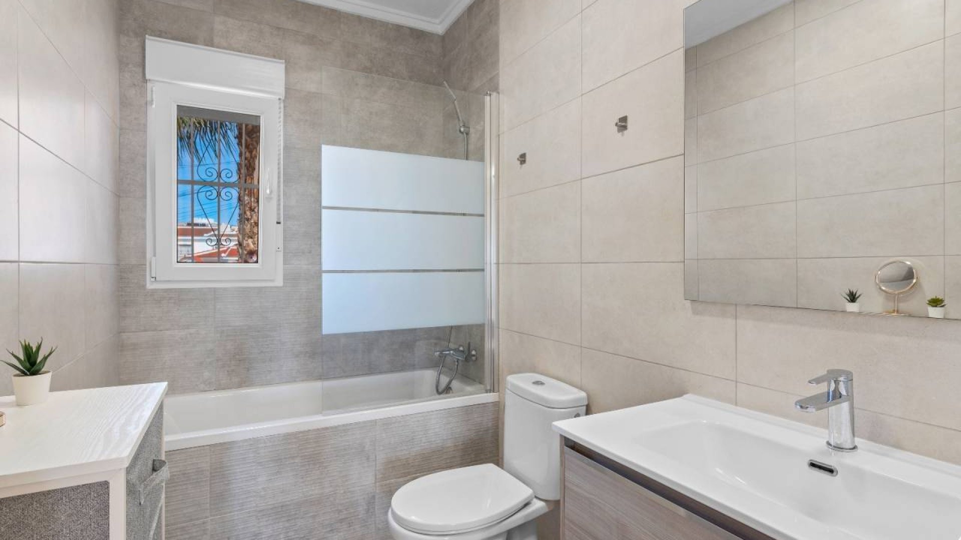 Resale - Villa -
Ciudad Quesada