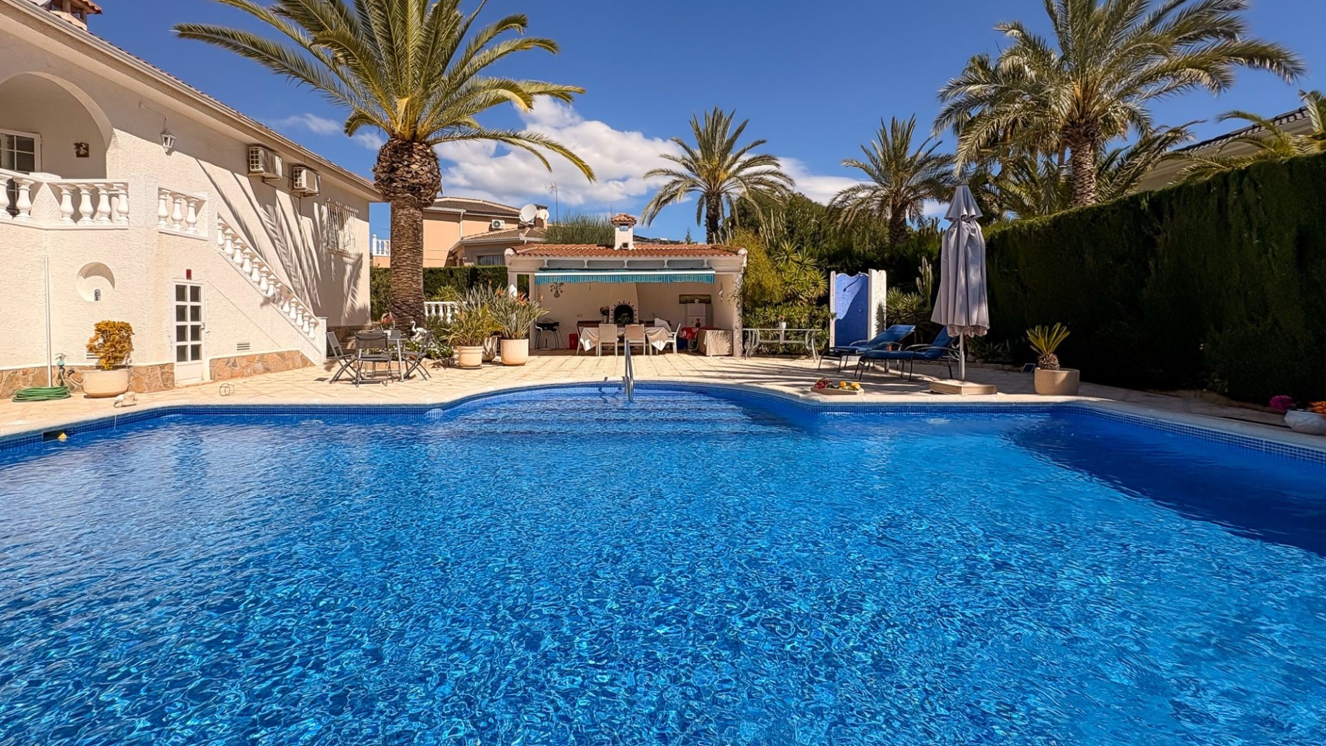 Resale - Villa -
Ciudad Quesada