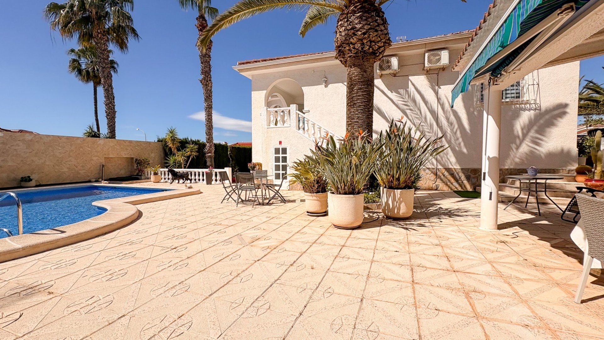 Resale - Villa -
Ciudad Quesada