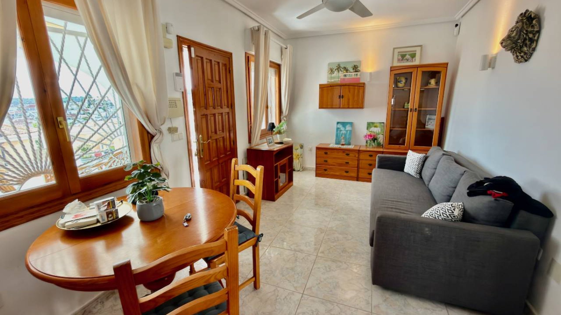 Resale - Villa -
Ciudad Quesada