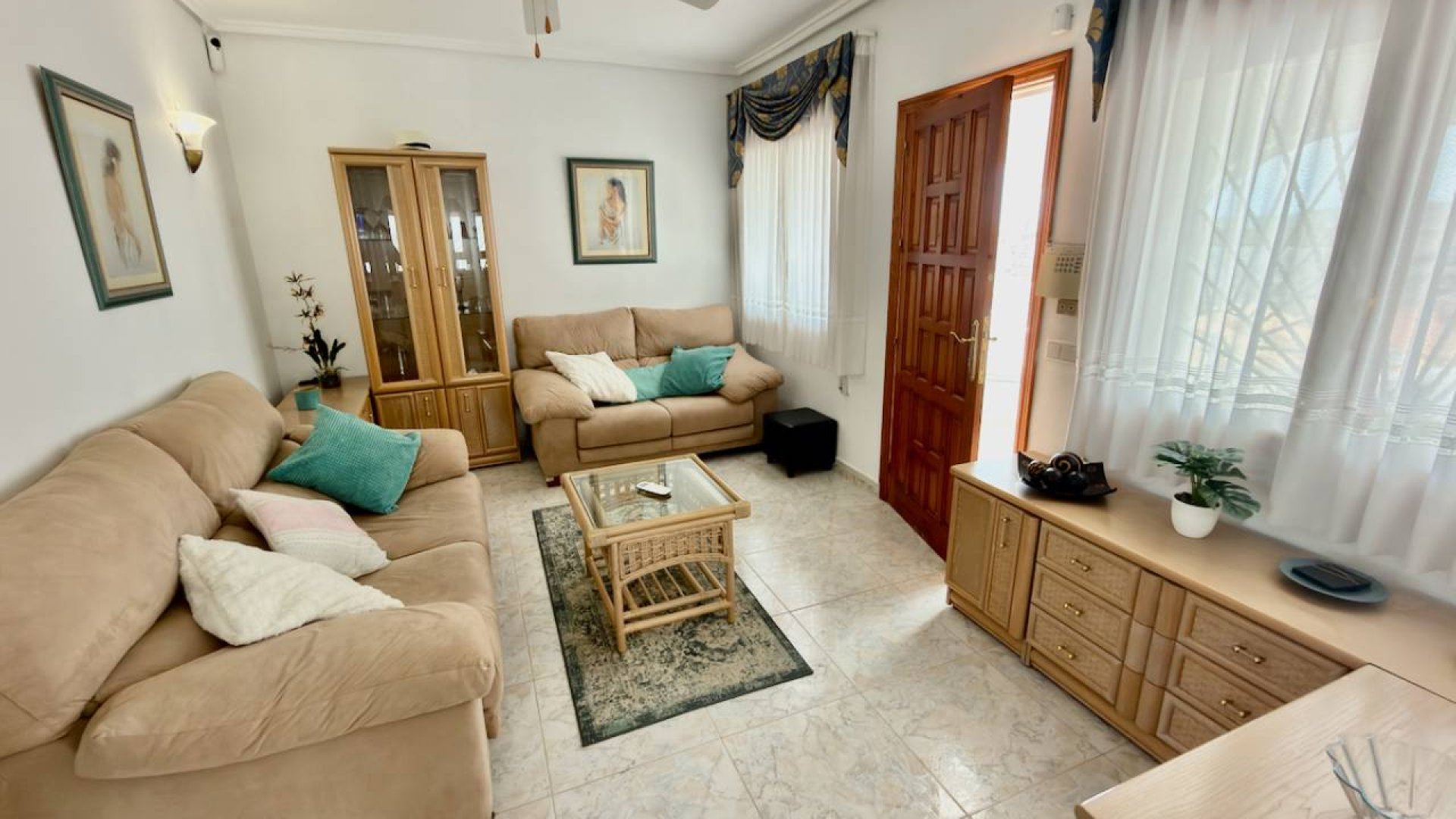 Resale - Villa -
Ciudad Quesada