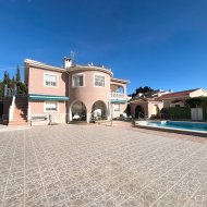 Resale - Villa -
Ciudad Quesada